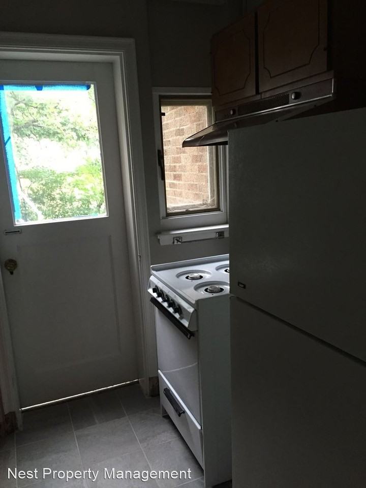 Beautiful building in historic Manville Heights - Photo 3 of 7