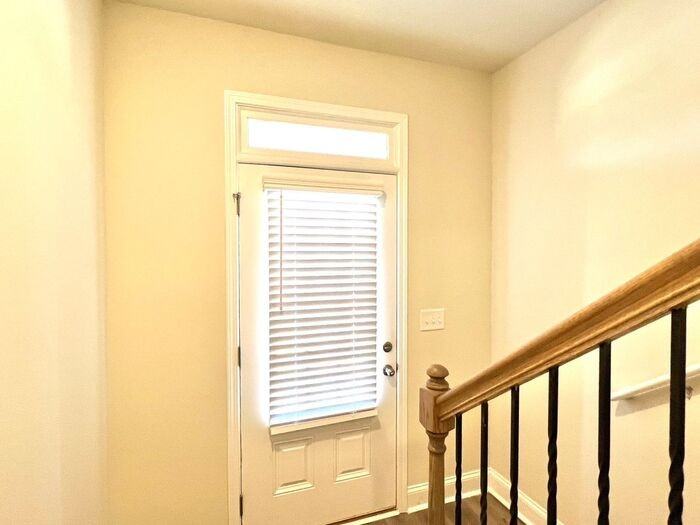 Amarante Cir - Photo 2 of 20