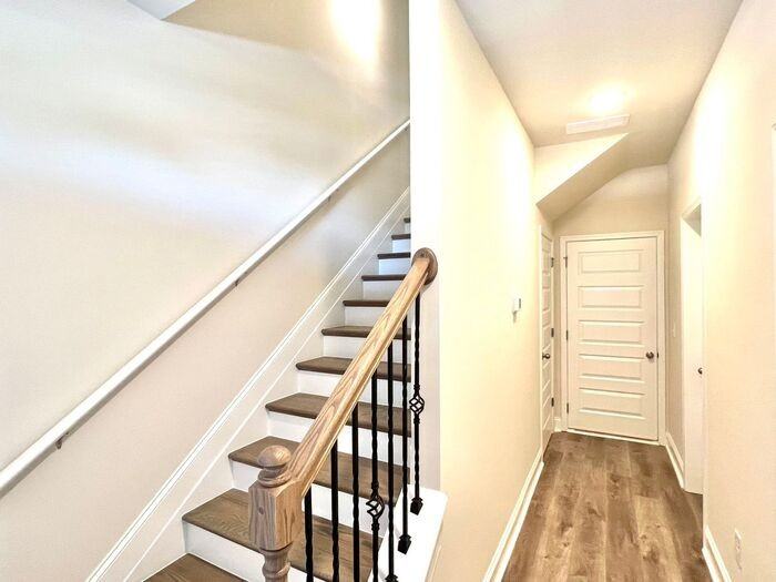 Amarante Cir - Photo 3 of 20