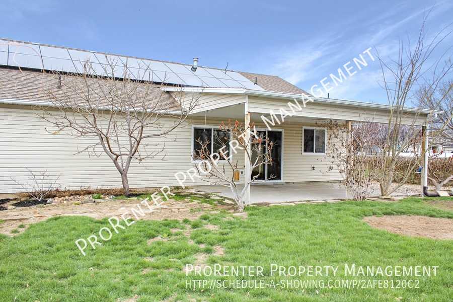 1645 W 25 N - Photo 2 of 20