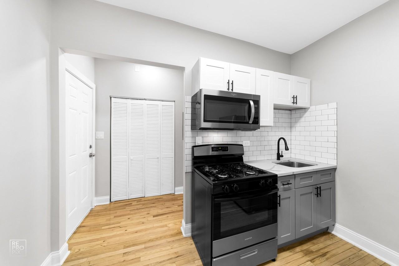 5832 W North Ave - Photo 2 of 21