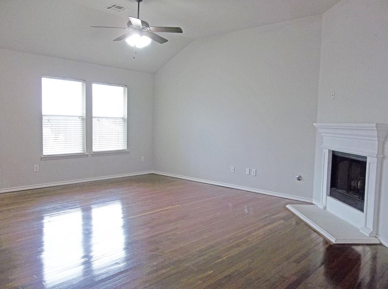 110 Fossil Trl #1 - Photo 3 of 8