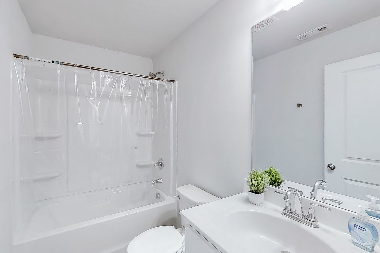 Bolton Rd Nw - Photo 3 of 7