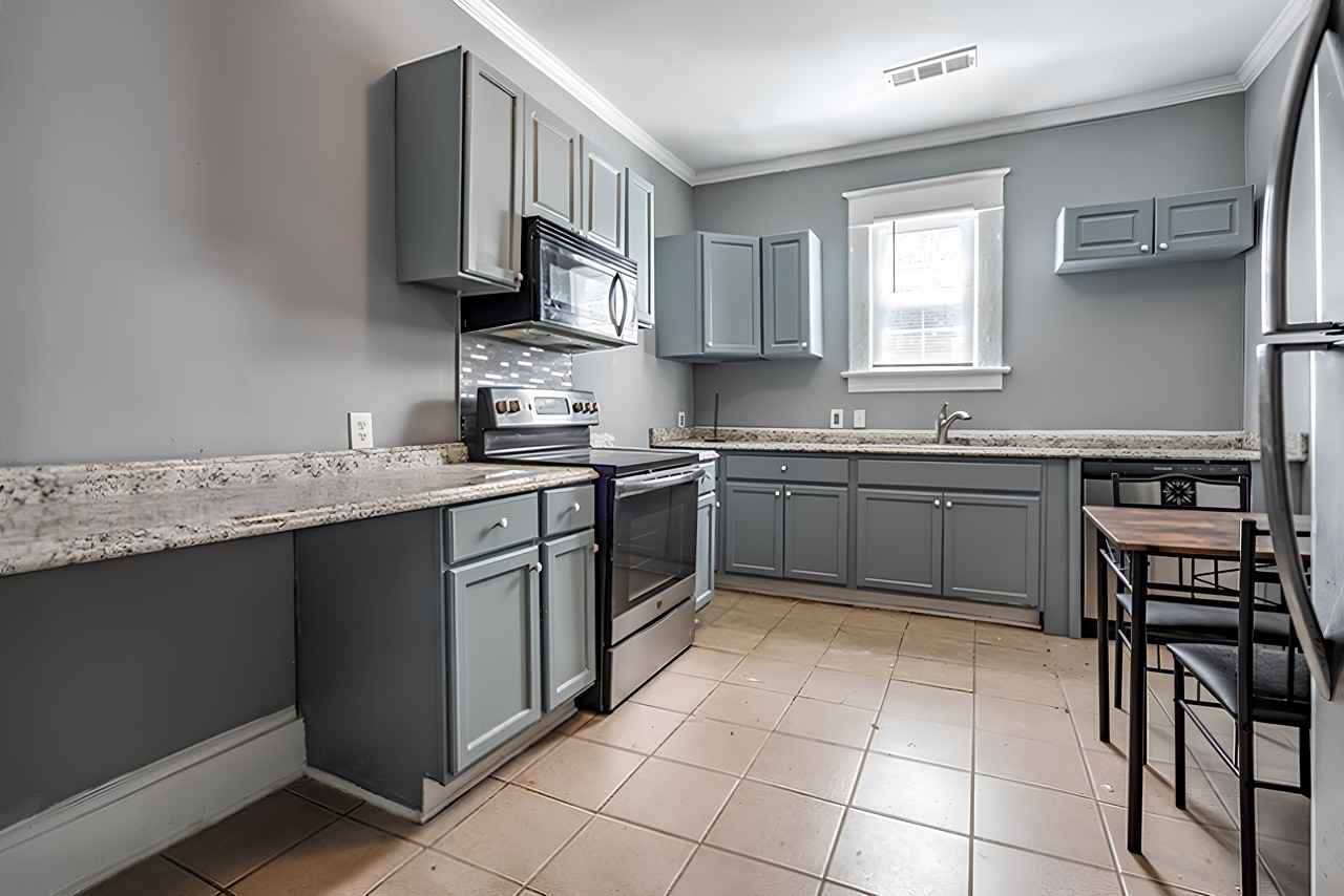 Arlington Ave Sw - Photo 3 of 8