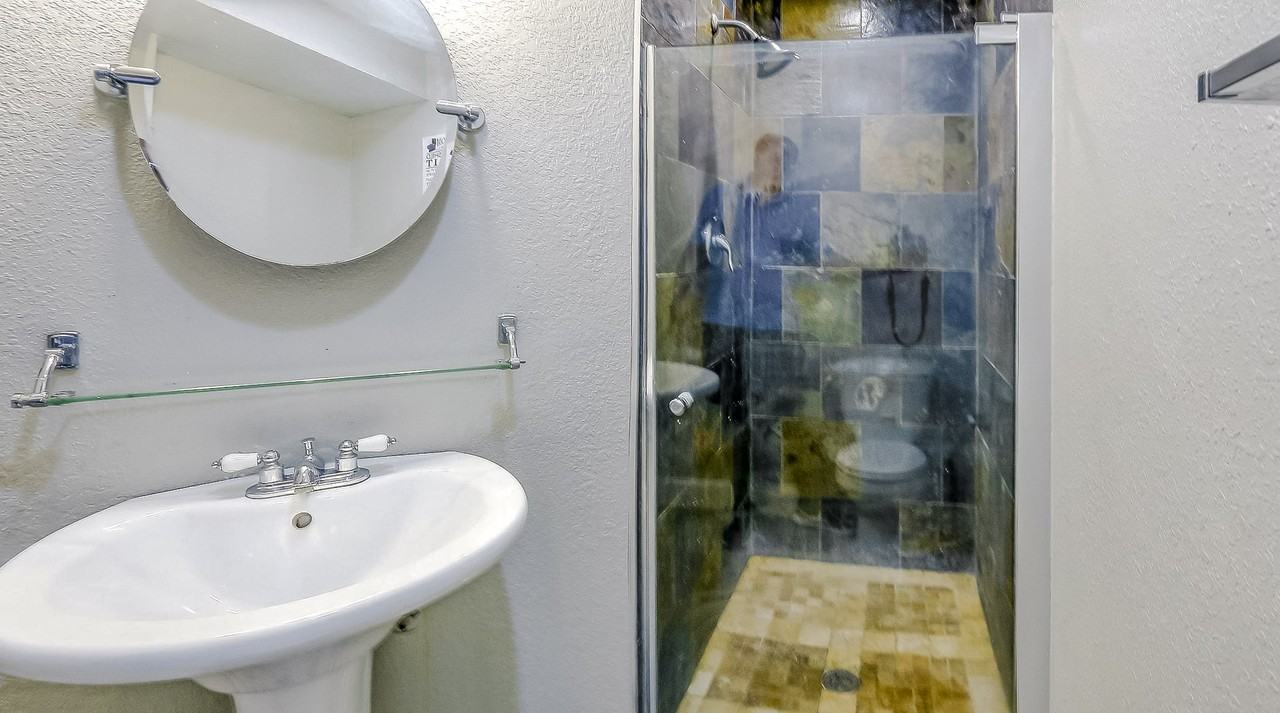 E Hanna Ave - Photo 2 of 20