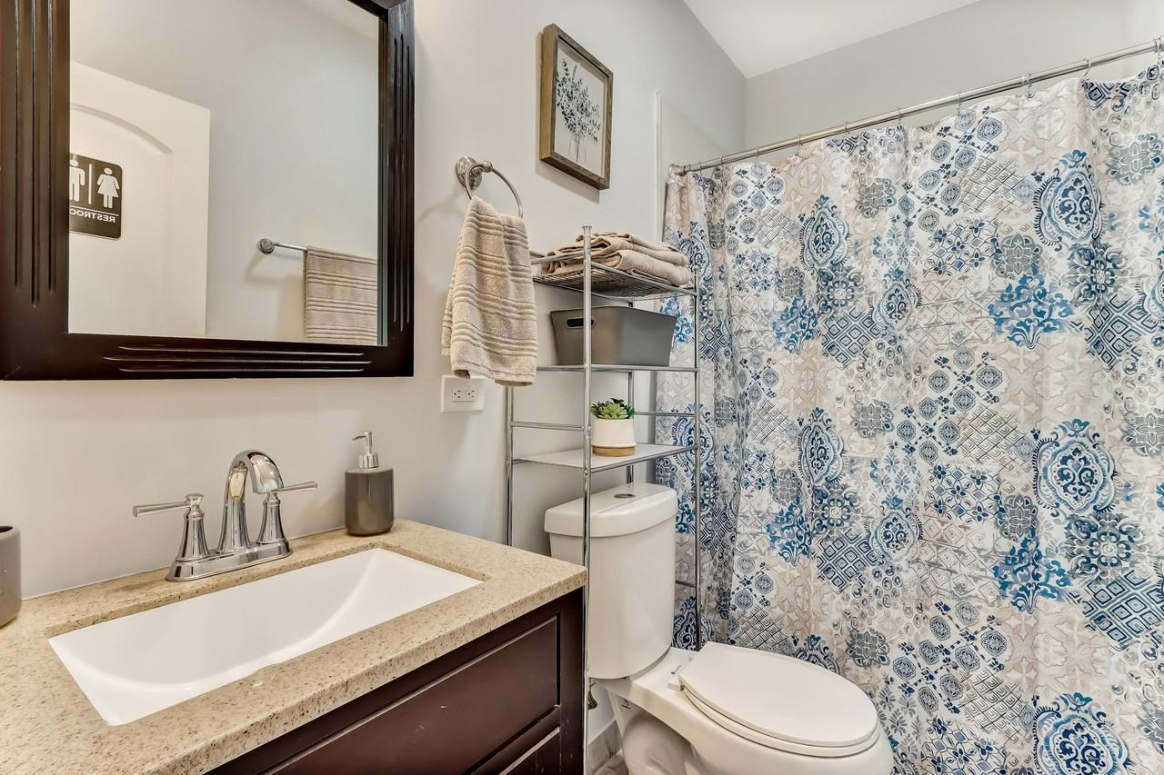 Lawton Ave - Photo 3 of 9