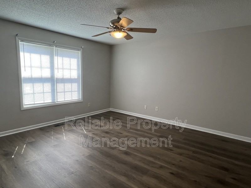 156 Yellow Stone Ln - Photo 5 of 13