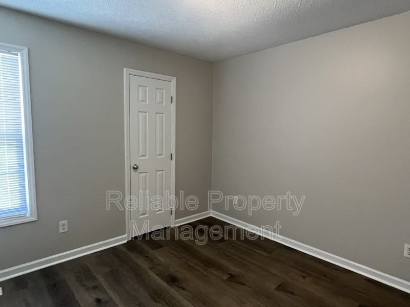 156 Yellow Stone Ln - Photo 7 of 13