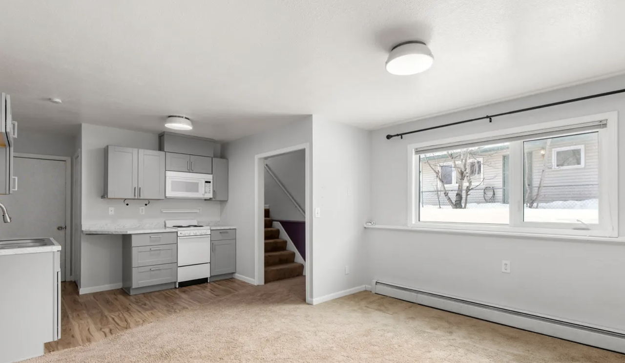 3420 Cherry St #B - Photo 2 of 6