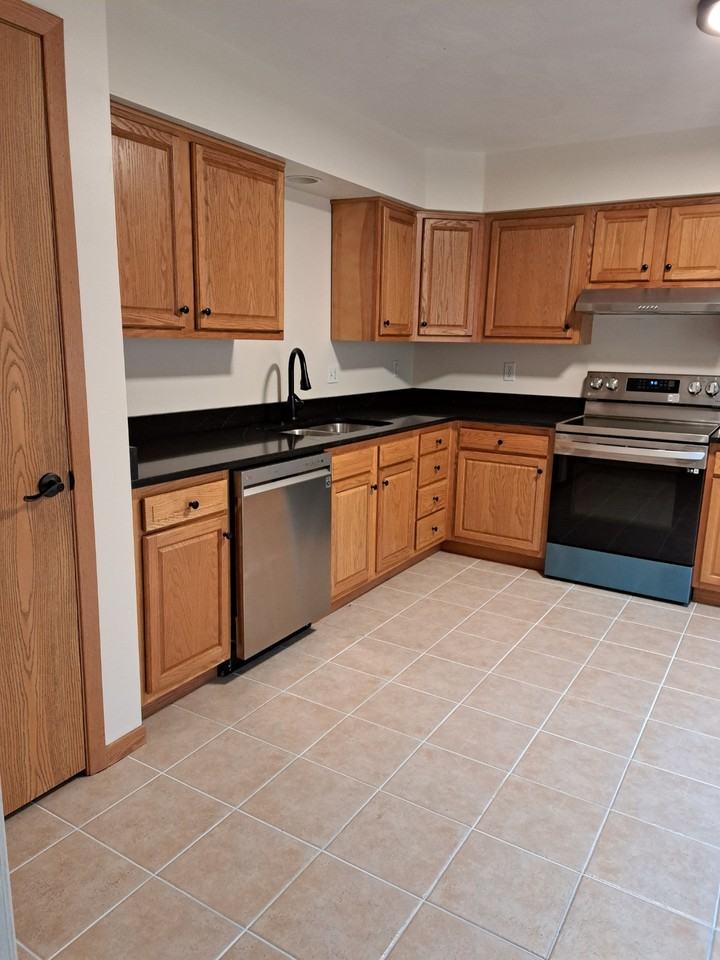 500 Harding St #1 - Photo 2 of 18