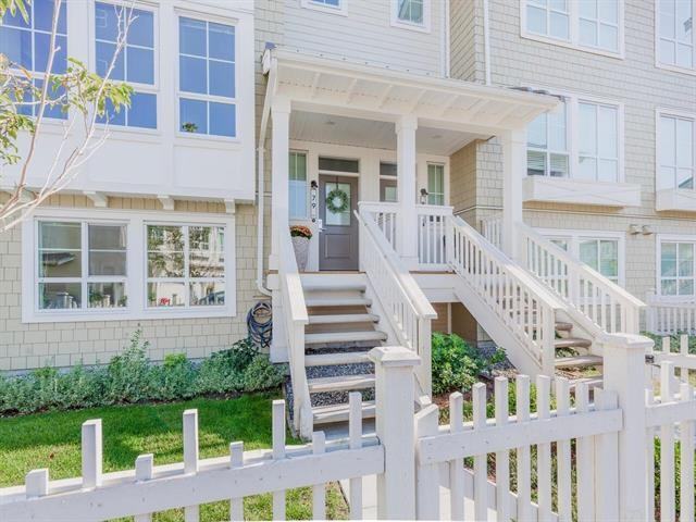 5313 Admiral Way - Photo 2 of 24