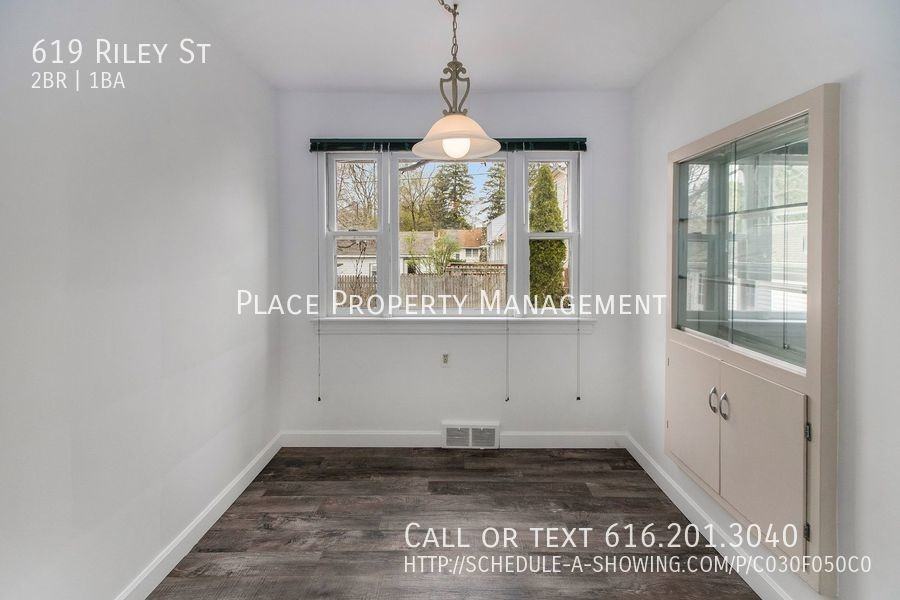 619 Riley St - Photo 2 of 30