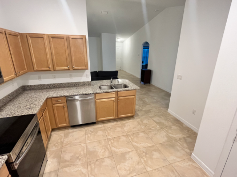 11 Buttonwell Ln #A - Photo 3 of 6