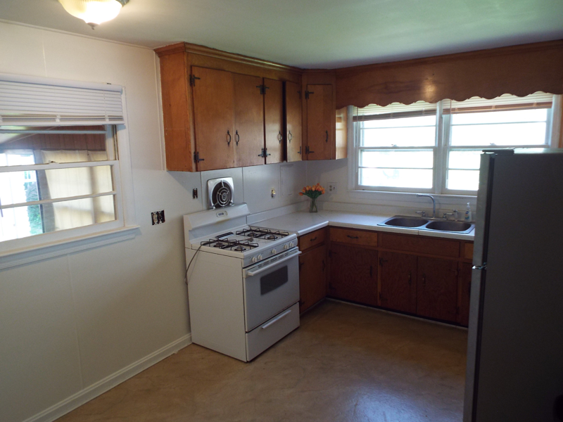 312 William St - Photo 3 of 8