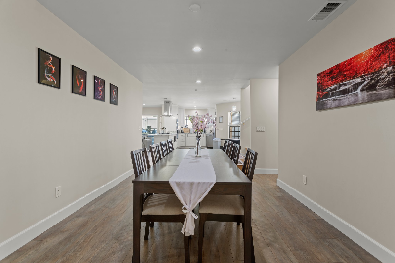 1015 E Verdugo Ave - Photo 3 of 23