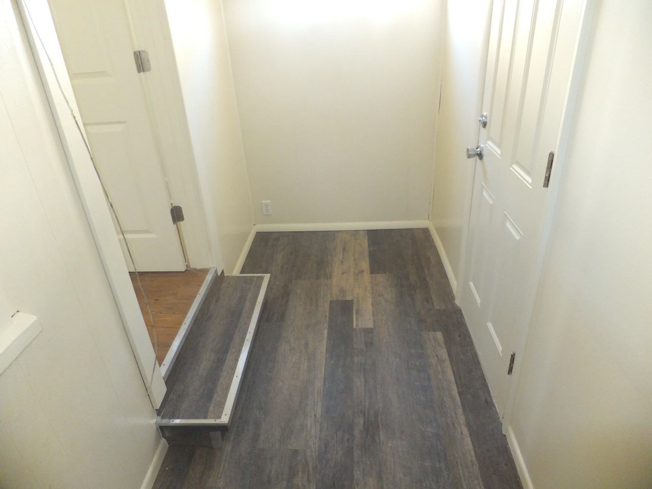 336 I St #B - Photo 3 of 24