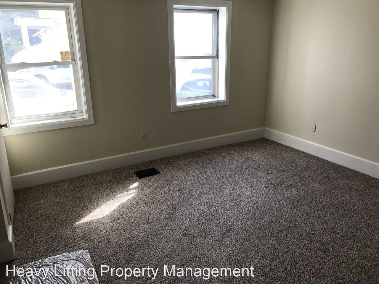 329 N Union St - Photo 3 of 7