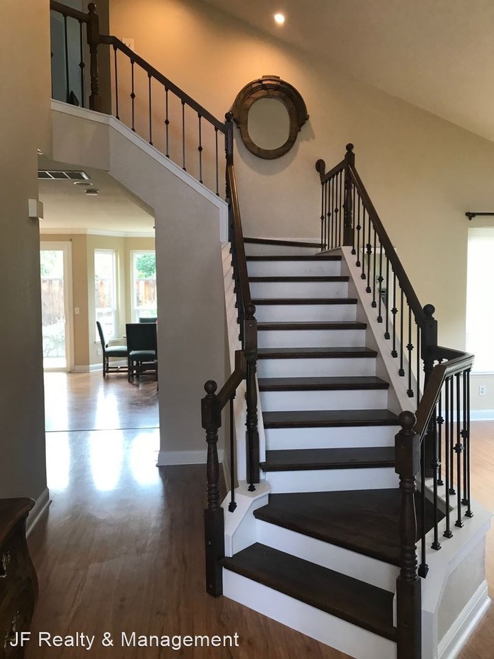 230 Avocado Pl - Photo 2 of 6