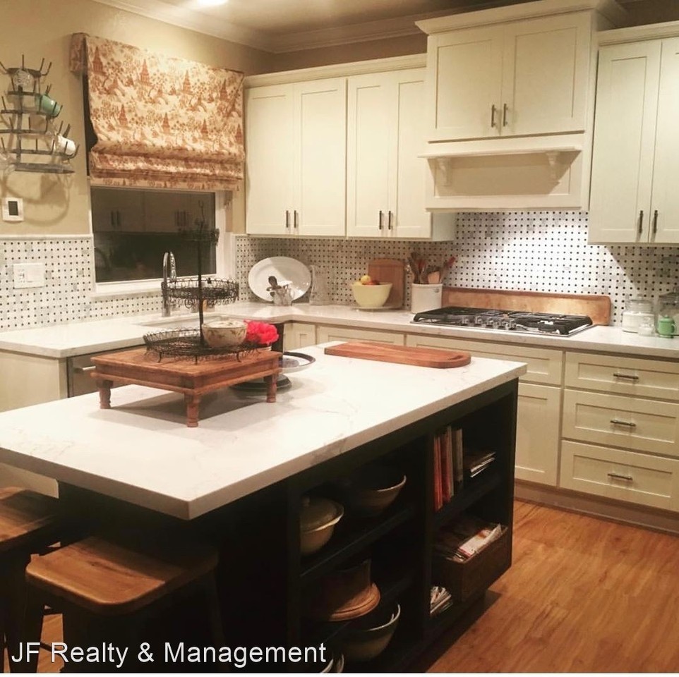 230 Avocado Pl - Photo 3 of 6