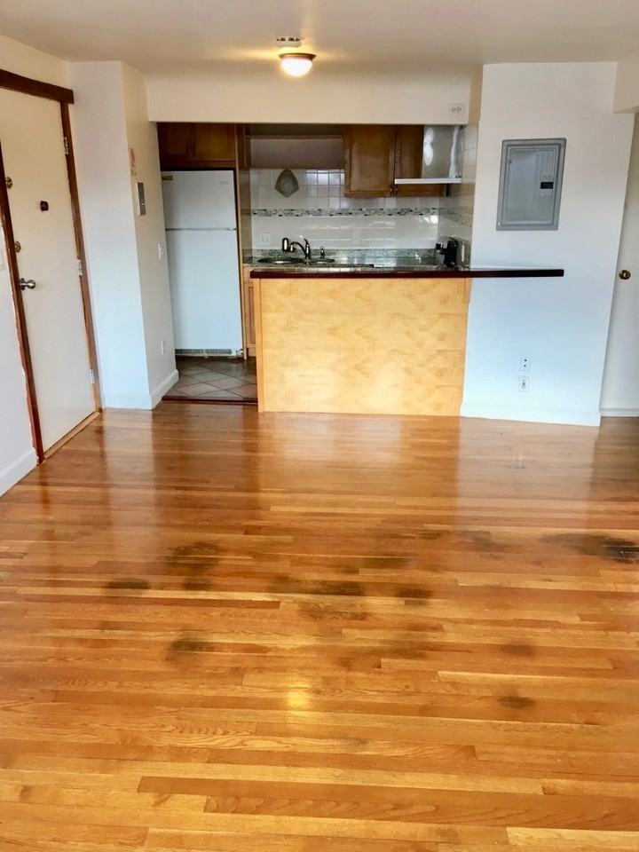 12 Commonwealth Ct #14 - Photo 3 of 19