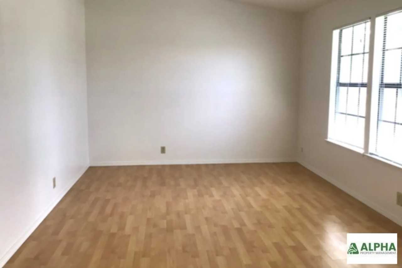 5 Baywind Ct - Photo 2 of 12