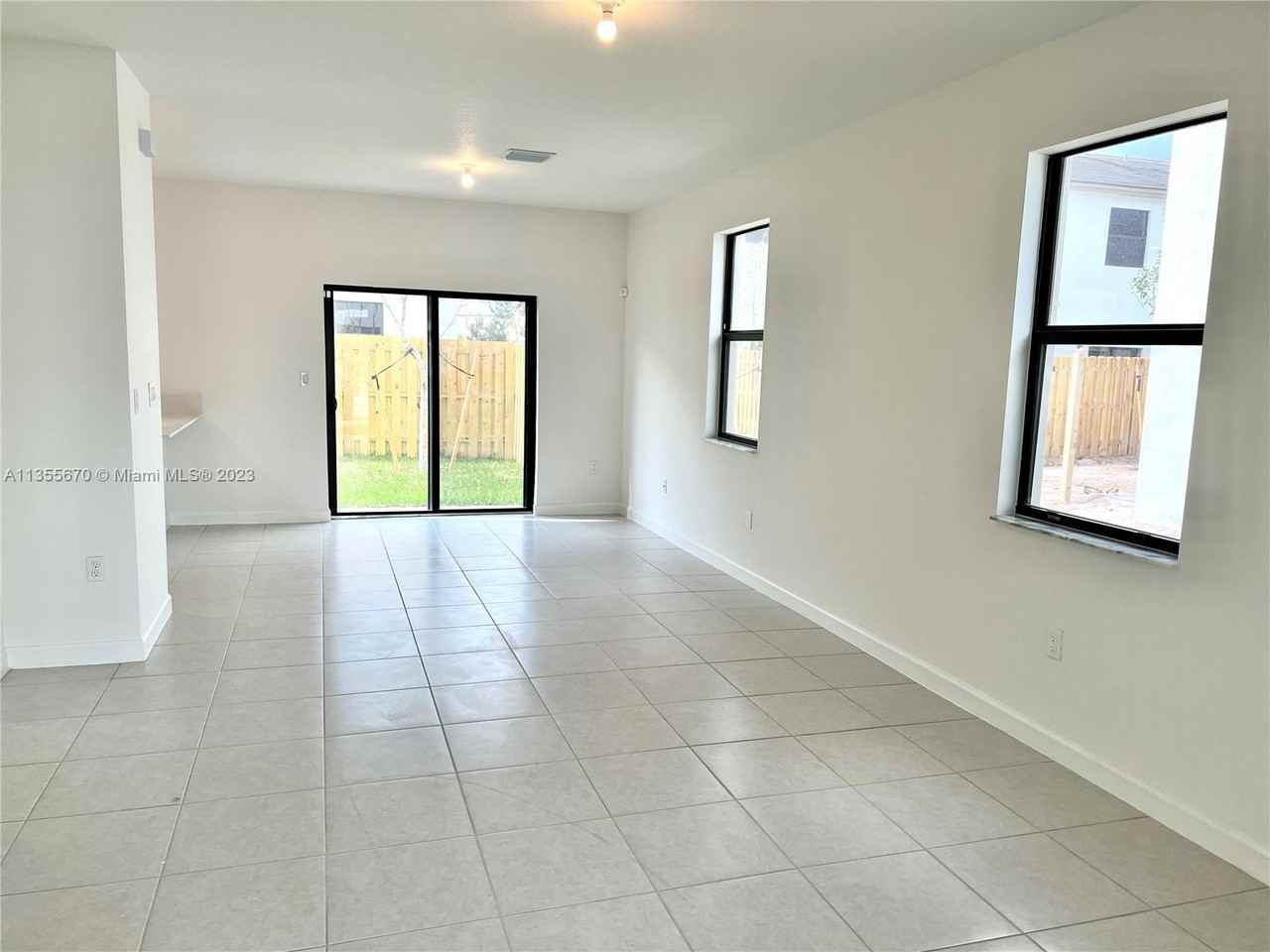 Sw 129th Avenue Dr #23464 - Photo 2 of 19