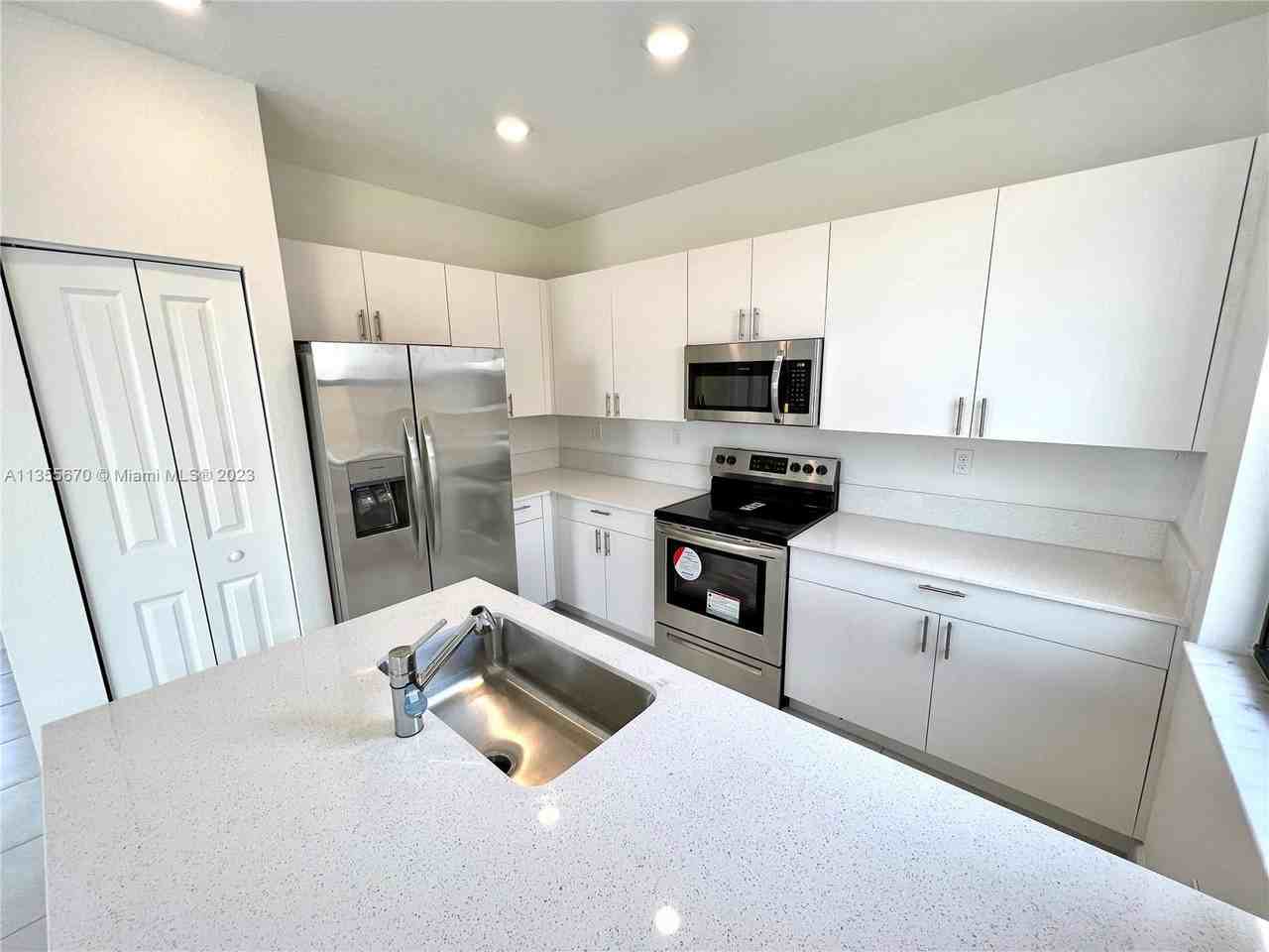 Sw 129th Avenue Dr #23464 - Photo 6 of 19