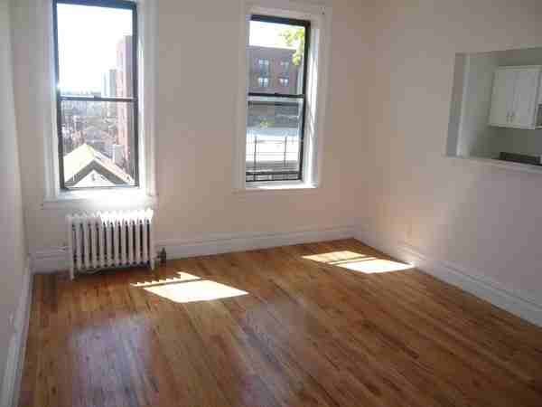 Avenue U - Photo 2 of 4