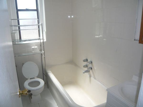 Avenue U - Photo 3 of 4