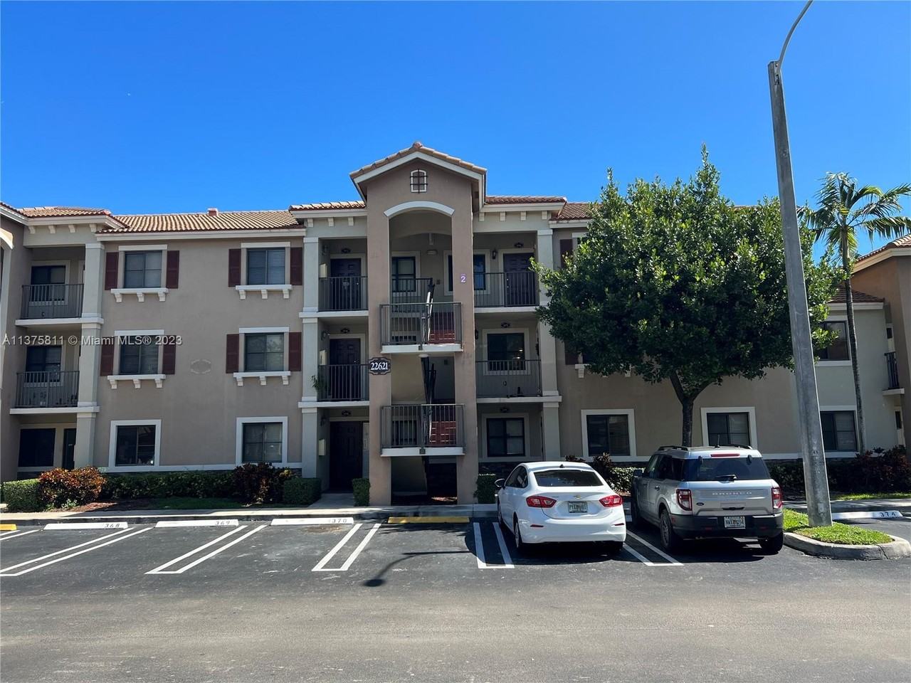 22621 Sw 88th Pl, Cutler Bay, FL 33190, USA - 6 unit Rentals | Zumper