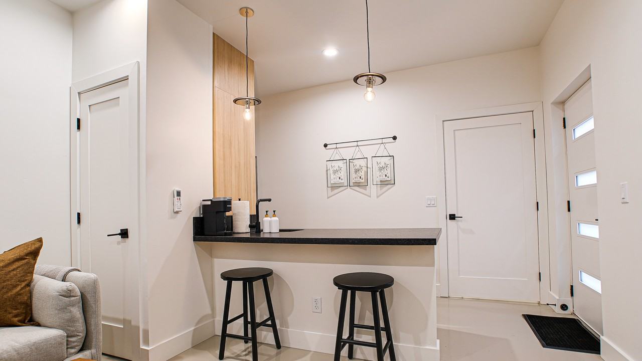 40 South Macdonald #201 - Photo 4 of 16