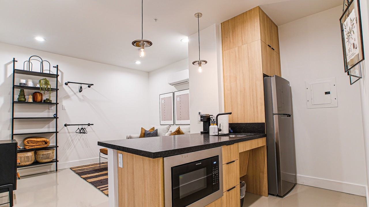 40 South Macdonald #201 - Photo 5 of 16