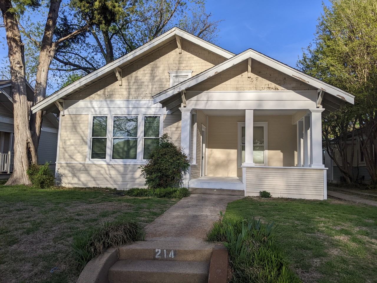 214 N Clinton Ave #NA - Photo 2 of 14