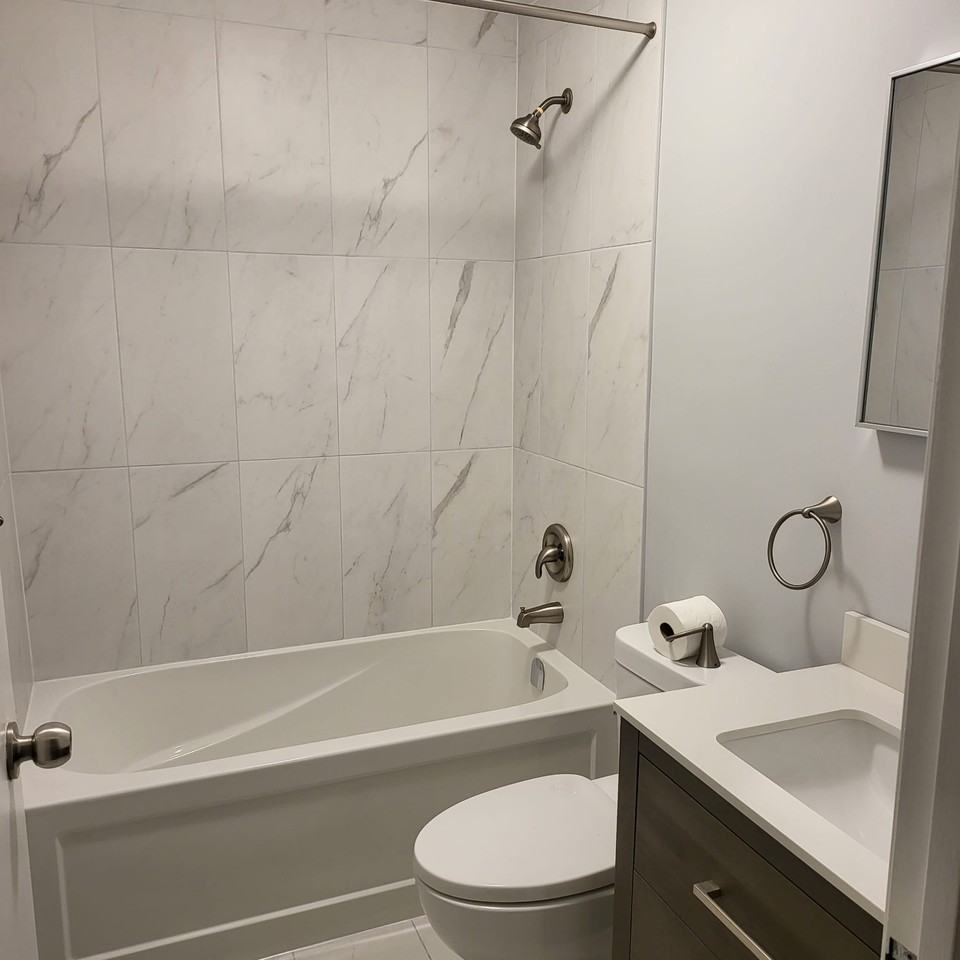 261 James Street North #6 - Photo 7 of 13