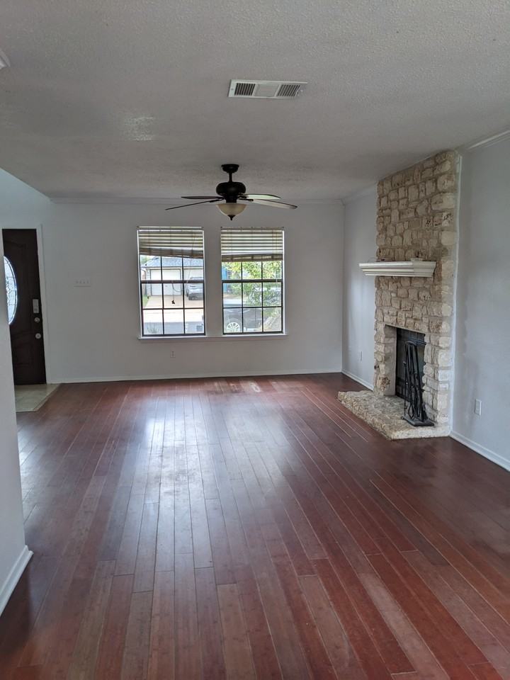 8405 Priest River Dr #NA - Photo 3 of 18