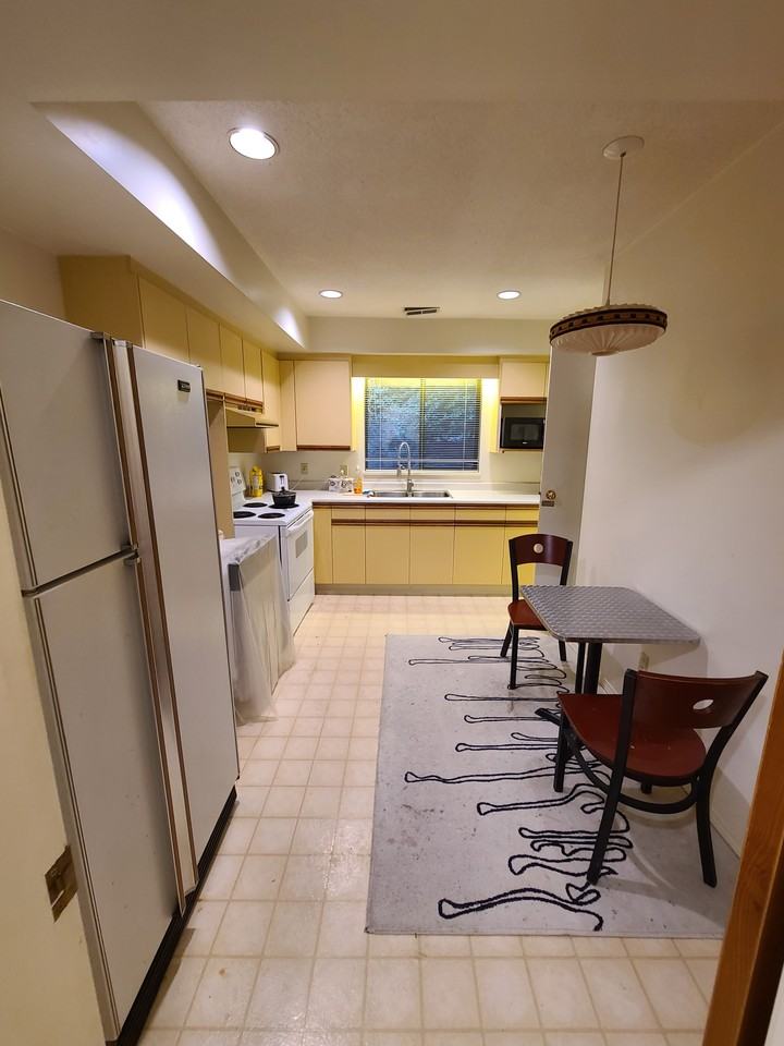 2940 Dresden Way #1 - Photo 4 of 10