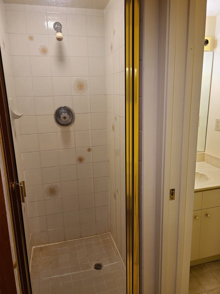 2940 Dresden Way #1 - Photo 7 of 10