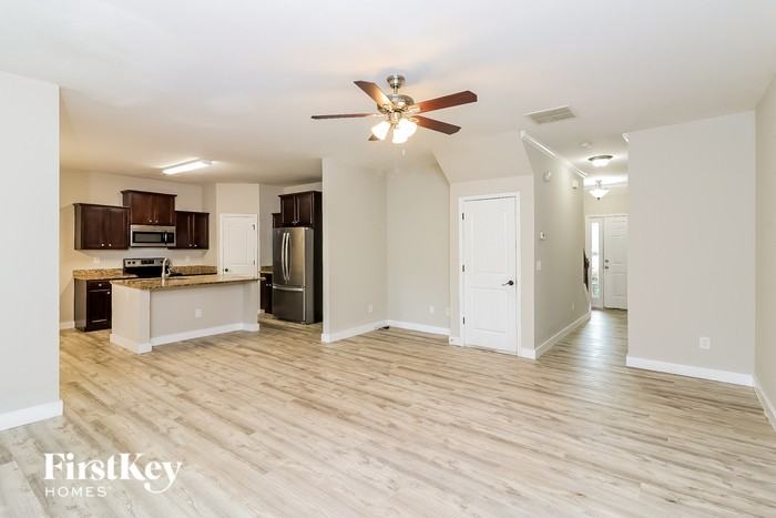 256 Bethany Manor Ct - Photo 3 of 15