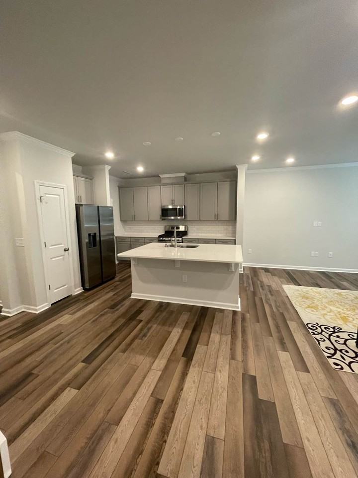 520 Hazy Hills Ln - Photo 6 of 16