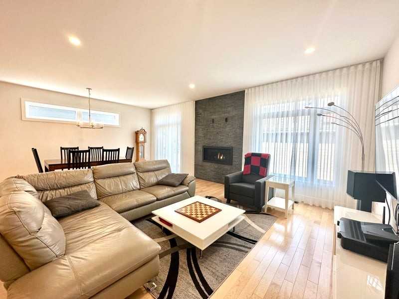 2185 Deschênes St - Photo 3 of 14