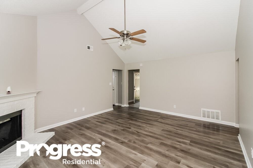 6633 May Springs Dr - Photo 3 of 16