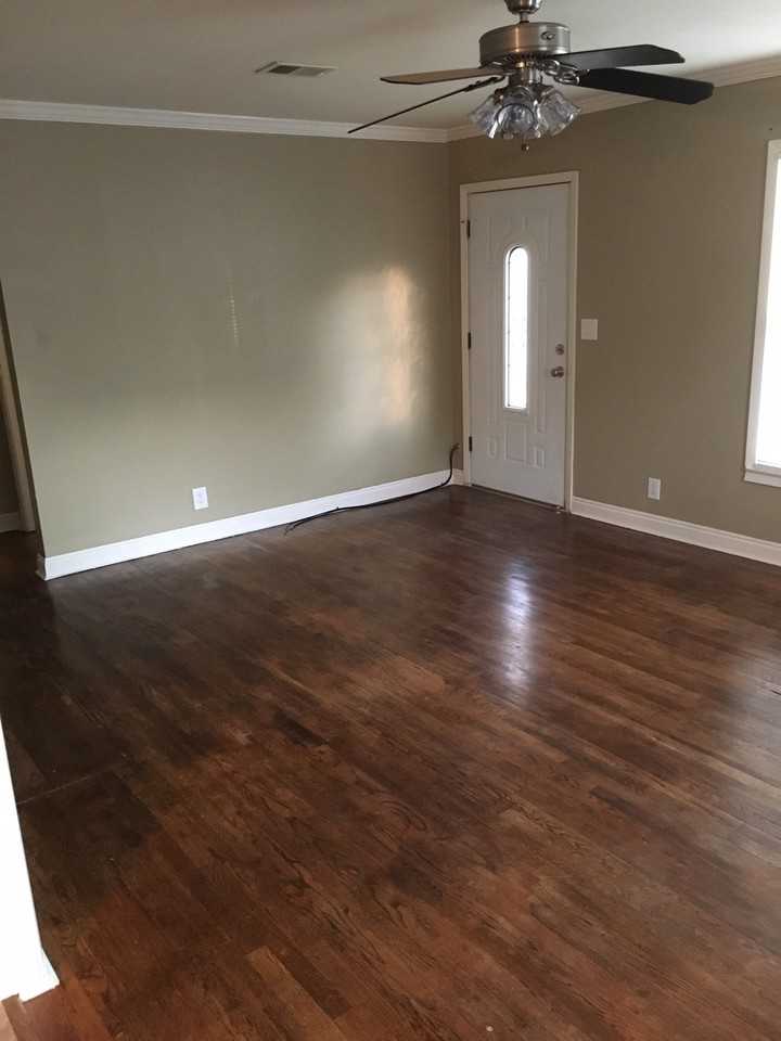 708 Franklin Ave #NA - Photo 2 of 11