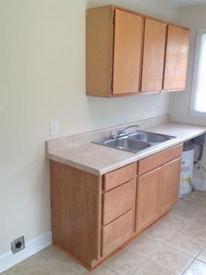 816 Prince St - Photo 3 of 4