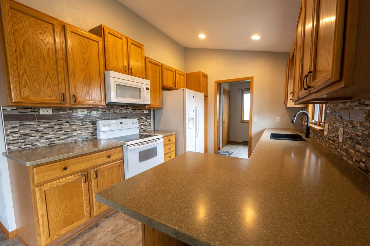 2404 N Wright Rd #1 - Photo 3 of 20