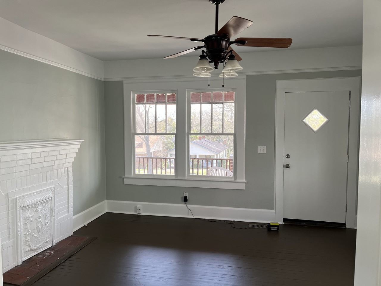 906 Queen St #NA - Photo 3 of 21