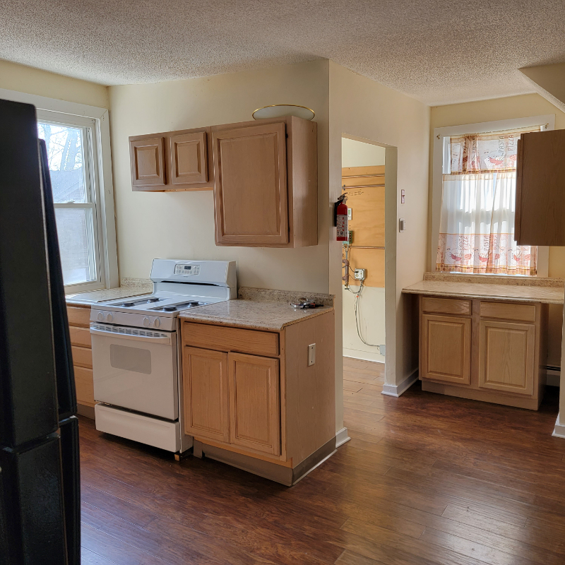 65 Spring St - Photo 3 of 18