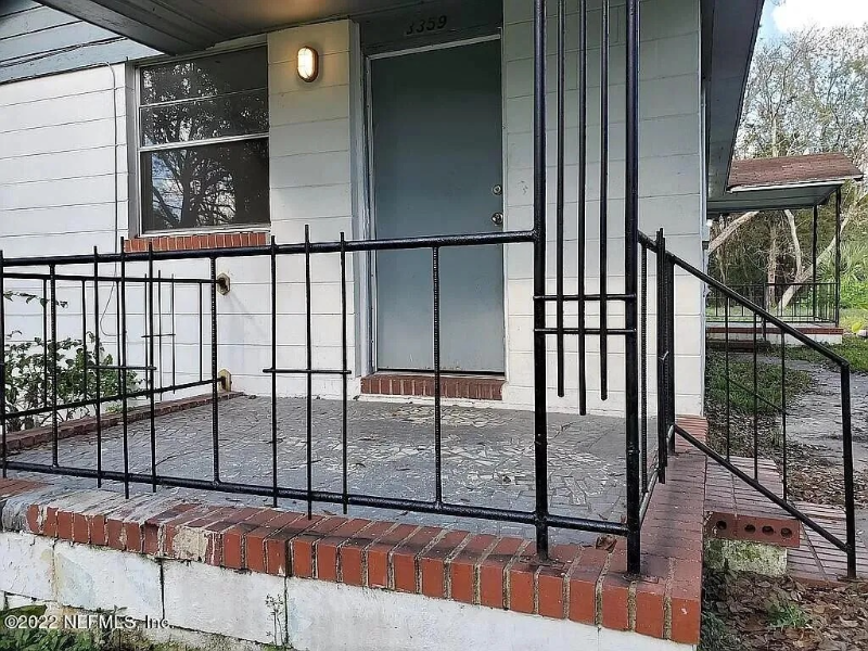 3359 Columbus Avenue