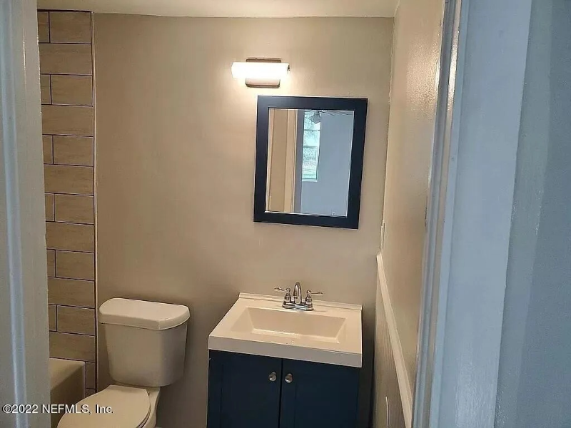 3359 Columbus Ave - Photo 3 of 7