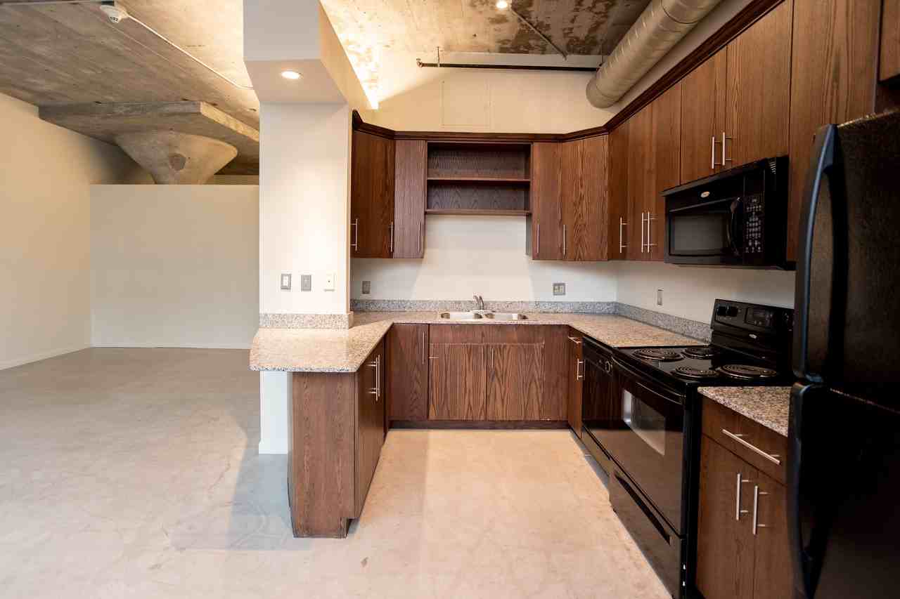 43 Burroughs Street #201 - Photo 7 of 33