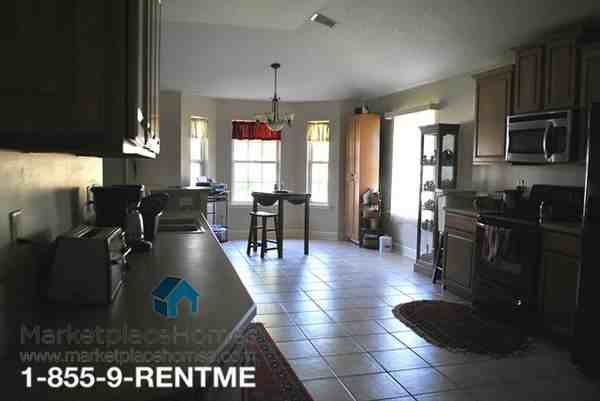 1307 Copper Creek Dr - Photo 3 of 6